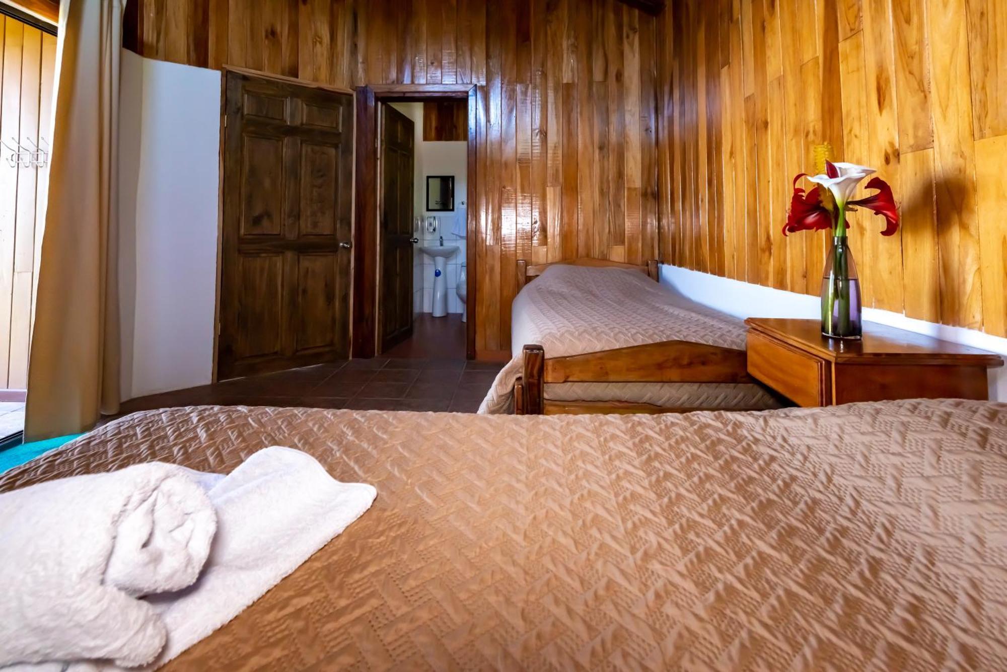 Cabinas Capulin & Farm モンテベルデ エクステリア 写真
